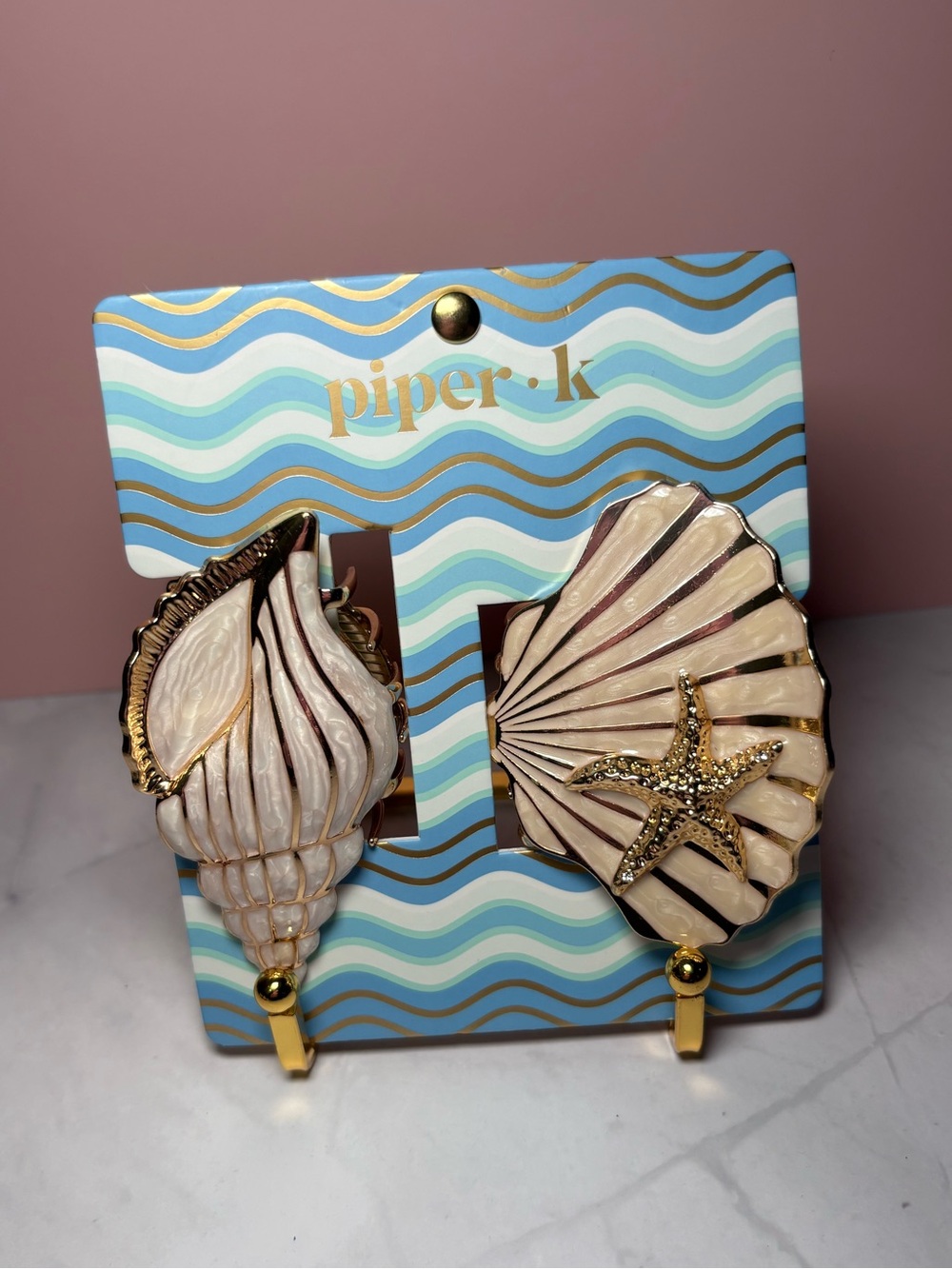 WEEKEND SALE! 🐚 Piper K Shell Hair Claw Clips New In Packaging